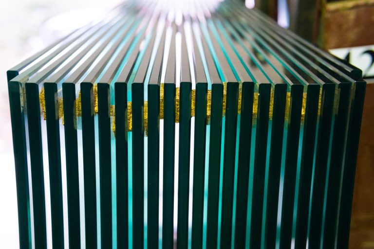 Kính cường lực