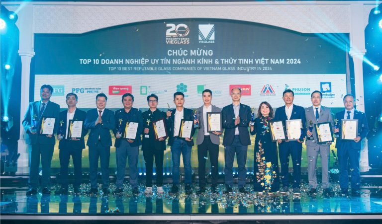 Taniglass Tự hào được Vinh danh trong TOP 10 Doanh nghiệp Uy tín Ngành Kính & Thủy tinh Việt Nam